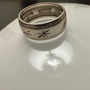 Sterling Silver Floral / Starburst Ring